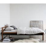 Massivholzbett ROOM K1 (Nussbaum)