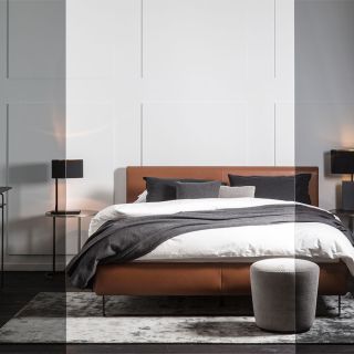 Christine Kröncke PLAISIR Leder-Polsterbett